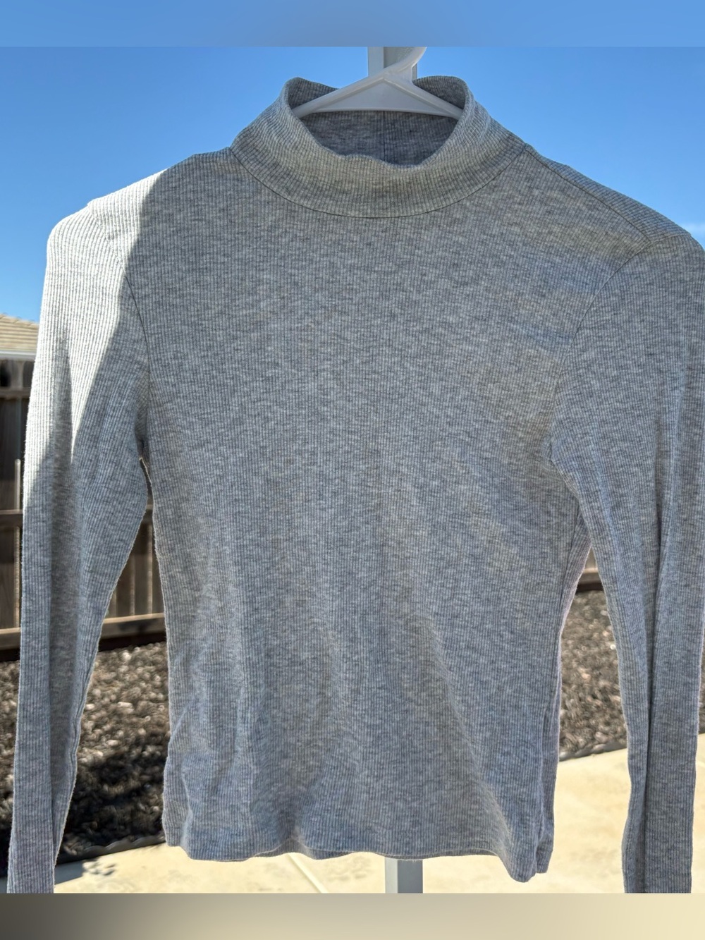American Eagle Light Gray Ribbed Mock Neck Sweater